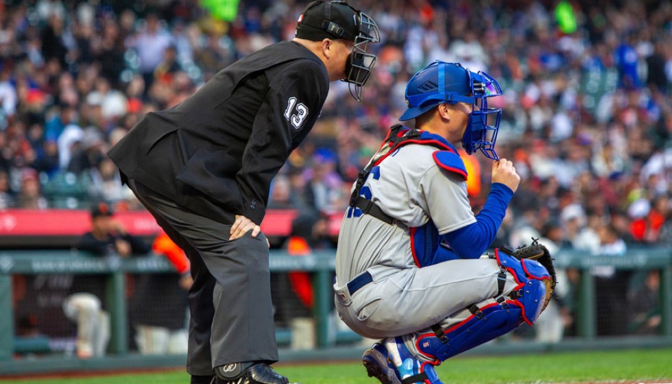 Mets Claim Wild-Card Spot with Dominant Win over Nationals